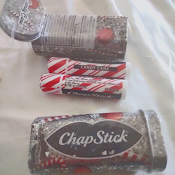 2 Candy Cane chap stick stocking stuffers - Picture 1 of 5